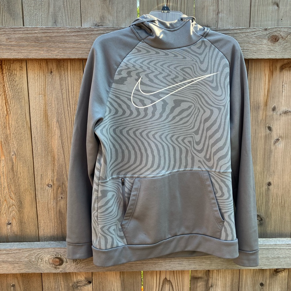 Nike medium hoody gently used.
